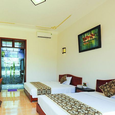 Galaxy Homestay Хойан Экстерьер фото