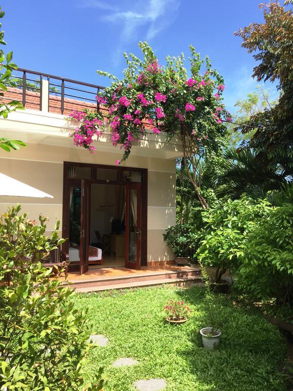 Galaxy Homestay Хойан Экстерьер фото