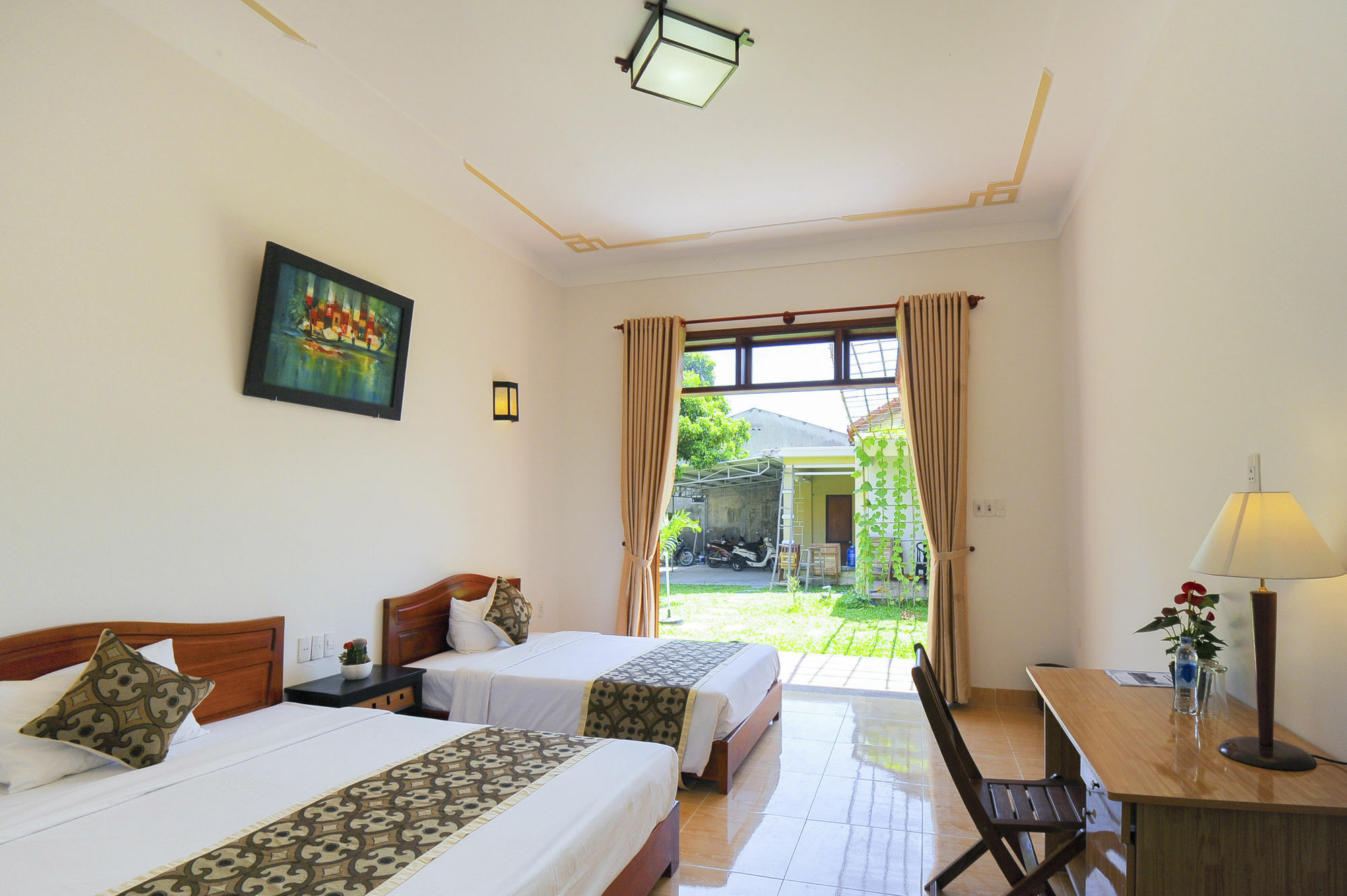 Galaxy Homestay Хойан Экстерьер фото